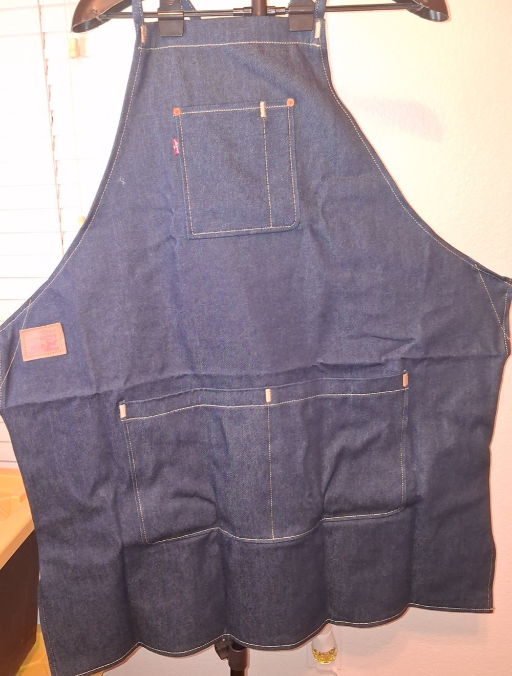 Levis Apron New with tags OS Blue dark